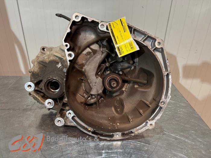 Versnellingsbak van een Ford Transit Courier, Auto-onderdelen, Transmissie en Toebehoren, Ford, Gebruikt, 3 maanden garantie, Ophalen of Verzenden