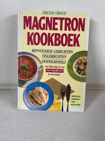 Magnetron Kookboek - 1990 beschikbaar voor biedingen