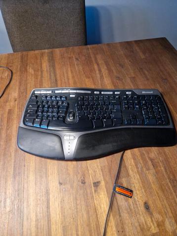 Microsoft Natural Ergonomic toetsenbord 4000 v1.0 beschikbaar voor biedingen