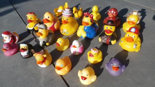 bad eenden verzameling - 22 stuks - groot en klein - 17,50 -, Verzamelen, Poppetjes en Figuurtjes, Zo goed als nieuw, Ophalen of Verzenden