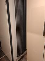 Designradiator zwart, 42x200cm, middenaansluiting, Doe-het-zelf en Verbouw, Verwarming en Radiatoren, Ophalen