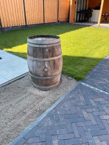 Wijnvat / Decoratievat beschikbaar voor biedingen