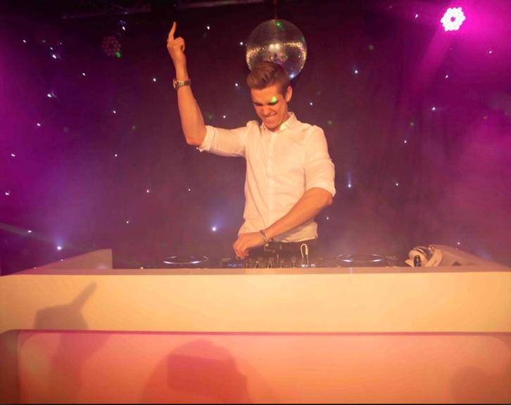 ALLROUND DJ HUREN INCL. APPARATUUR | 12 jaar ervaring, Diensten en Vakmensen, Muzikanten, Artiesten en Dj's, Dj