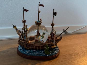 Disney Peter Pan Snowglobe met Muziek en Licht beschikbaar voor biedingen