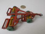 1954 Dinky Toys 323 TRIPLE GANG MOWER., Dinky Toys, Gebruikt, Ophalen of Verzenden, Tractor of Landbouw