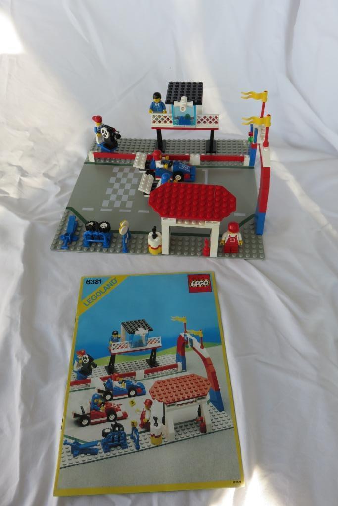 Lego classic town, set 6381 motor speedway, Kinderen en Baby's, Speelgoed | Duplo en Lego, Gebruikt, Lego, Complete set, Ophalen of Verzenden