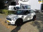 Mini Mini 1.4 One Pepper 178 d km nap airco apk, Auto's, Voorwielaandrijving, Stof, Gebruikt, 4 stoelen