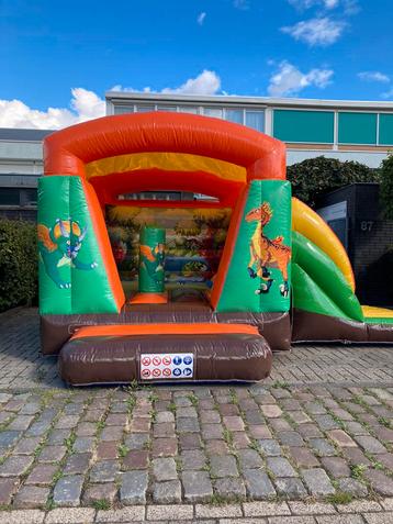 Supercool Springkussen Dino te huur!! Met glijbaan!  beschikbaar voor biedingen