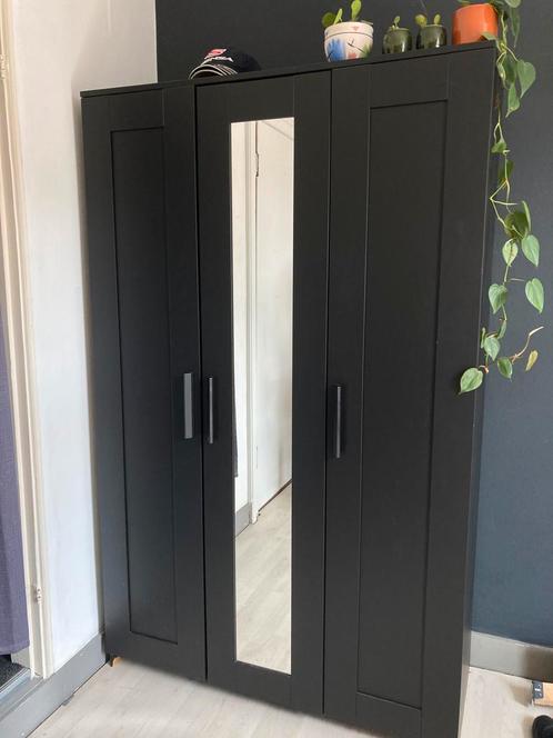 Zwarte kledingkast, Huis en Inrichting, Kasten | Kledingkasten, Gebruikt, 150 tot 200 cm, 100 tot 150 cm, Ophalen