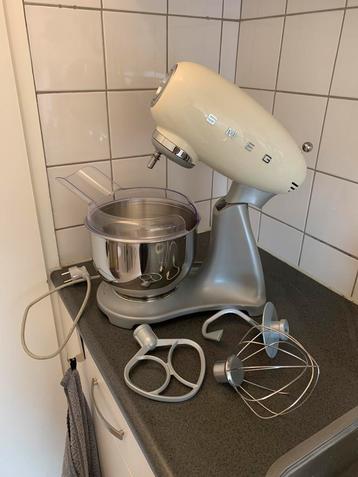 Smeg keukenmachine creme beschikbaar voor biedingen