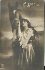 Oude ansichtkaart dame met paard. Mignon, Ophalen of Verzenden, 1920 tot 1940, Gelopen, Overige thema's