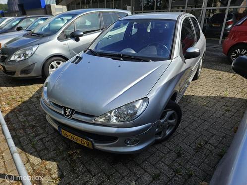 Peugeot 206 1.6-16V Griffe KOPPELING DEFECT, Auto's, Peugeot, Bedrijf, Te koop, ABS, Airbags, Airconditioning, Alarm, Boordcomputer
