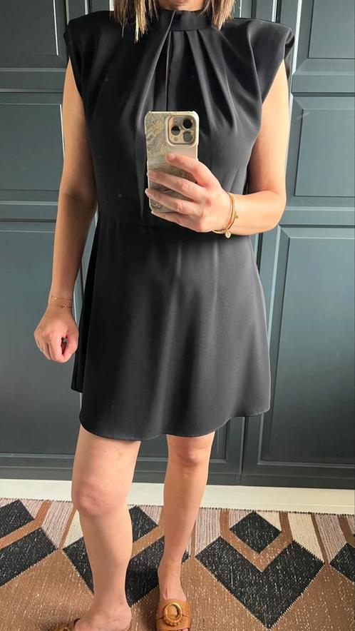 Zwart kort jurkje, open decolleté en gedrapeerde voorkant, Kleding | Dames, Jurken, Nieuw, Maat 38/40 (M), Zwart, Boven de knie