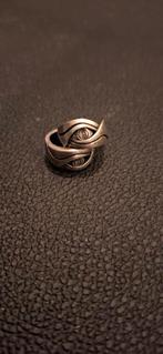 Buddha to Buddha Oorbellen, Hangers, Ophalen of Verzenden, Zo goed als nieuw, Zilver