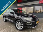 Volkswagen T-Roc 1.5 TSI SPORT 150 PK 7-DSG (1e EIG.), Stof, Euro 6, 150 pk, Zwart