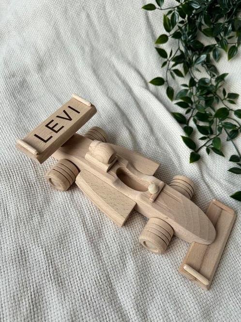 Houten race auto (gepersonaliseerd), Kinderen en Baby's, Kraamcadeaus en Geboorteborden, Nieuw, Ophalen of Verzenden