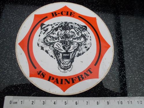 sticker B-cie 48 painfbat bataljon squadron logo embleem, Verzamelen, Stickers, Zo goed als nieuw, Bedrijf of Vereniging, Verzenden