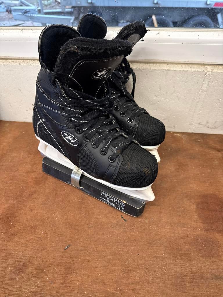 Ijshockeyschaatsen - Maat 41, Sport en Fitness, IJshockey, Ophalen of Verzenden, Gebruikt, Schaatsen