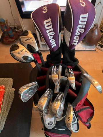 Uitgebreide dames Wilson golfset beschikbaar voor biedingen