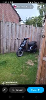 Piaggio zip 180cc, Fietsen en Brommers, Scooters | Piaggio, Ophalen, Zo goed als nieuw, 180 cc, Zip
