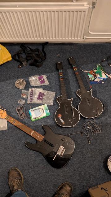 Gemodde Guitar Hero Gitaren voor Clone Hero beschikbaar voor biedingen