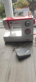 Veritas Niki naaimachine – Perfect instapmodel, Hobby en Vrije tijd, Naaimachines en Toebehoren, Ophalen, Zo goed als nieuw, Naaimachine