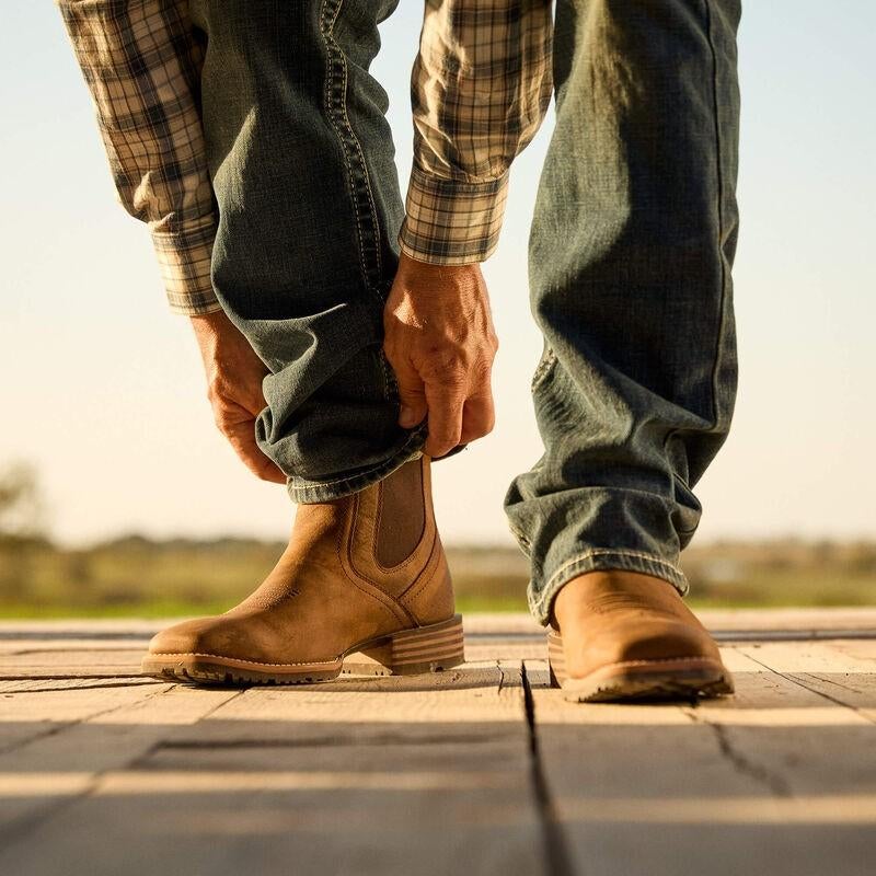 Ariat Hybrid Low Boy Wide Square Toe Chelsea Boot, Bruin, Boots, Ophalen of Verzenden, Zo goed als nieuw