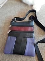 Schoudertasje hoogte 18 cm, breedte 15 cm., Ophalen of Verzenden, Zo goed als nieuw