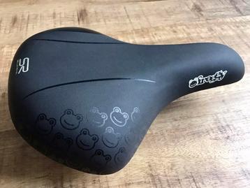 Selle Royal Kinderfiets zadel  Froggy unisex nog als nieuw ! beschikbaar voor biedingen