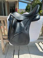 Aviar Rook 17.5 inch met swarovski en lak elementen., Ophalen, Zo goed als nieuw, Dressuur