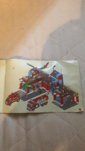 Mooie Lego brandweer bureau set beschikbaar voor biedingen