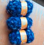 Nieuw - 3 bollen lisa pompom wol - kleur paars, Hobby en Vrije tijd, Breien en Haken, Ophalen of Verzenden, Nieuw, Breien, Wol of Garen