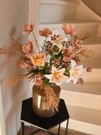 Mooie vaas inclusief boeket zijde bloemen in bruin tinten, Huis en Inrichting, Ophalen of Verzenden, Zo goed als nieuw