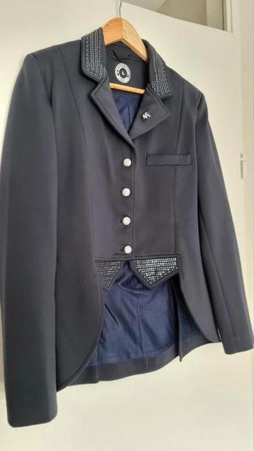 Wedstrijdjasje blauw & blouse maat L als NIEUW ️ beschikbaar voor biedingen