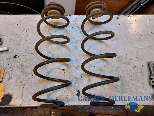 spiraal veer link en rechts achter peugeot 308 sw t9, Auto-onderdelen, Ophanging en Onderstel, Peugeot, Gebruikt, ARN erkend, Ophalen of Verzenden