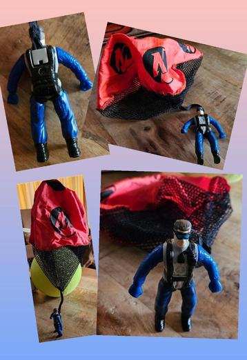 ACTION MAN 1999! Aan parachute, zweeft mooi, verzamelen gaaf beschikbaar voor biedingen