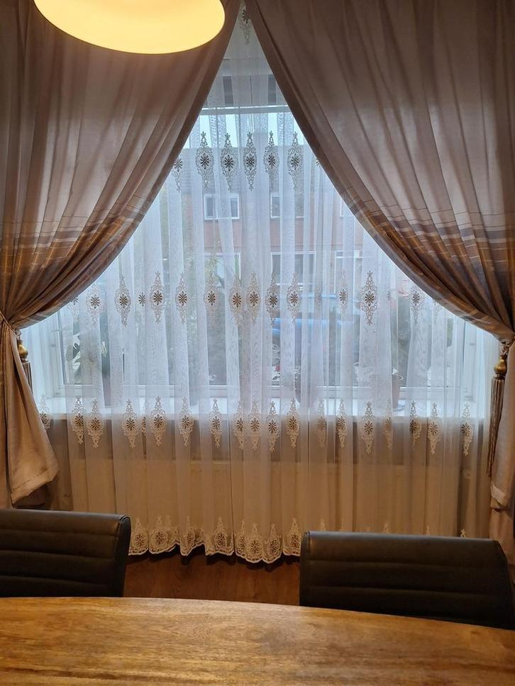 Gordijnen, Huis en Inrichting, Stoffering | Gordijnen en Lamellen, Zo goed als nieuw, 200 cm of meer, Ophalen of Verzenden