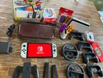Nintendo Switch 1 OLED - wit - zgan!, Spelcomputers en Games, Spelcomputers | Nintendo Switch, Ophalen, Zo goed als nieuw, Met 3 controllers of meer