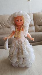 Pop 32 cm lang x 17 cm breed Ogen kunnen dicht, Verzamelen, Poppen, Ophalen of Verzenden, Pop