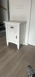 Kastje, Ophalen, Zo goed als nieuw, Hout, 55 tot 70 cm