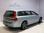 Volvo V70 3.2 Summum // DEALERONDERHOUDEN // VOL-OPTIES //, 238 pk, Zwart, Blauw, 93 €/maand