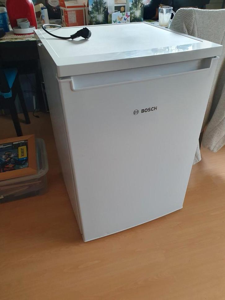 Tafelmodel Bosch Koelkast - Compact en Efficiënt!, Witgoed en Apparatuur, Koelkasten en IJskasten, Gebruikt, Zonder vriesvak, 100 tot 150 liter