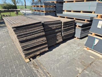 Gebruikte kunststof rijplaten beschikbaar voor biedingen