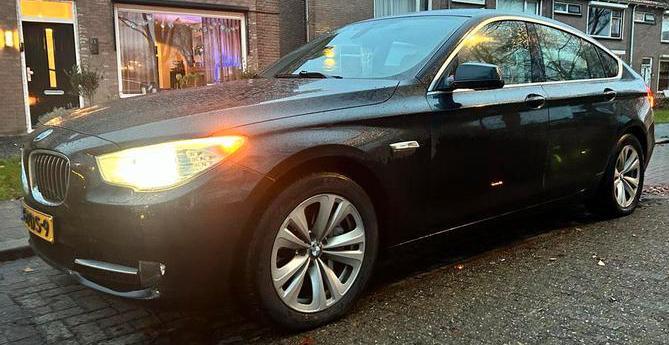 BMW 5-Serie GT 3.0 535I AUT 2011 Zwart, Auto's, BMW, Particulier, 5-Serie GT, ABS, Achteruitrijcamera, Airbags, Airconditioning