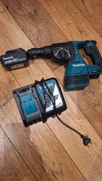 Makita DHR243 acuu 5.0ah met oplader, Doe-het-zelf en Verbouw, Gereedschap | Boormachines, Ophalen of Verzenden