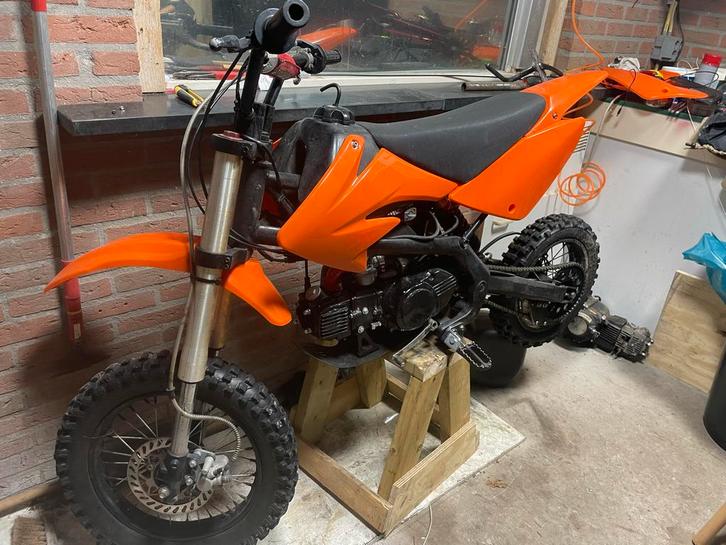Pitbike 125cc - Oranje, Fietsen en Brommers, Brommers | Crossbrommers, Gebruikt, Overige merken, Ophalen