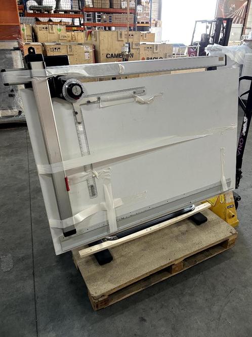 Neolt tekentafel – inklapbaar model, Doe-het-zelf en Verbouw, Tekentafels, Zo goed als nieuw, Minder dan 130 cm, Ophalen