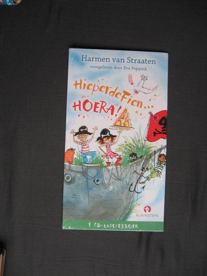 H v Straaten - HieperdeFien ...Hoera ! (Eva Poppink) sealed, Boeken, Luisterboeken, Cd, Ophalen of Verzenden