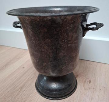 Antieke champagnekoeler / wijnkoeler beschikbaar voor biedingen