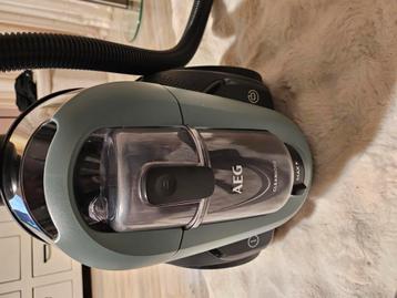 AEG Clean 6000 Groen/Zwart beschikbaar voor biedingen
